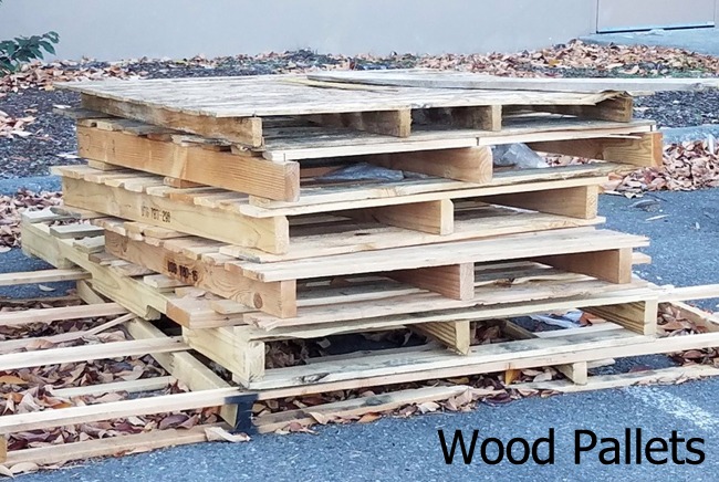 We recycle wood pallets